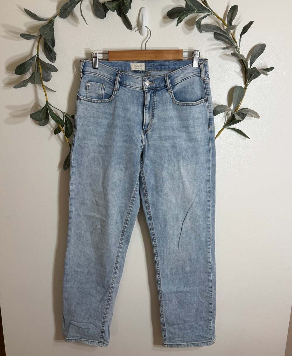 Pilcro Light Wash Straight Leg Jeans